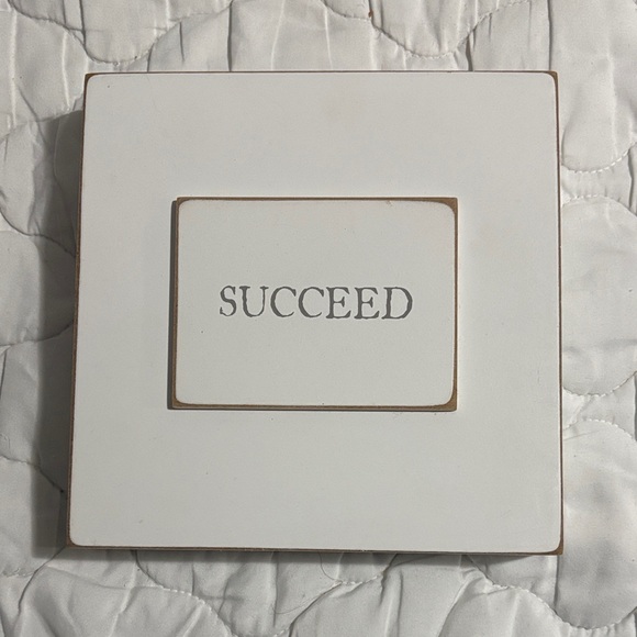 Other - 5/$25 White 'Succeed' Inspirational Decor